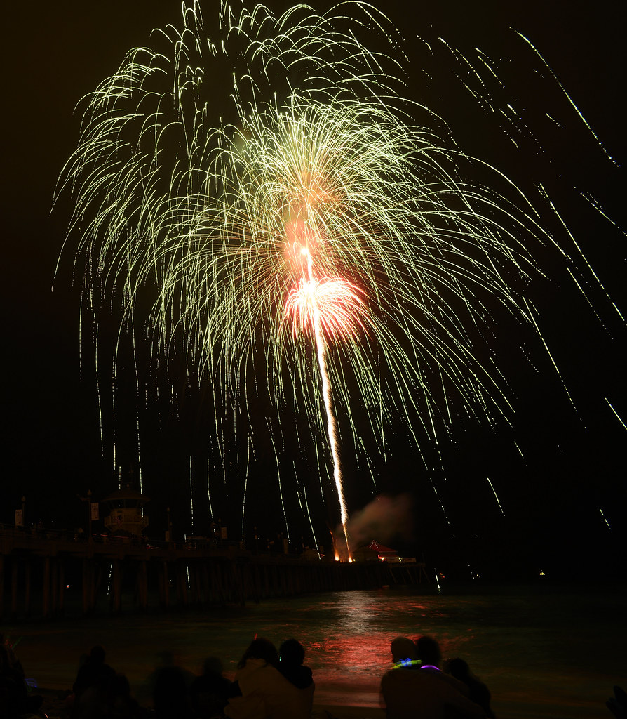 Huntington Beach 4th of July Fireworks Show Kevin MengJu Liu Flickr