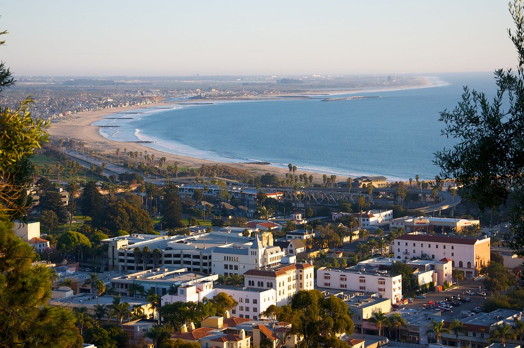 Pierpont Bay and Oxnard from Grant Park, Ventura, Californ… Flickr