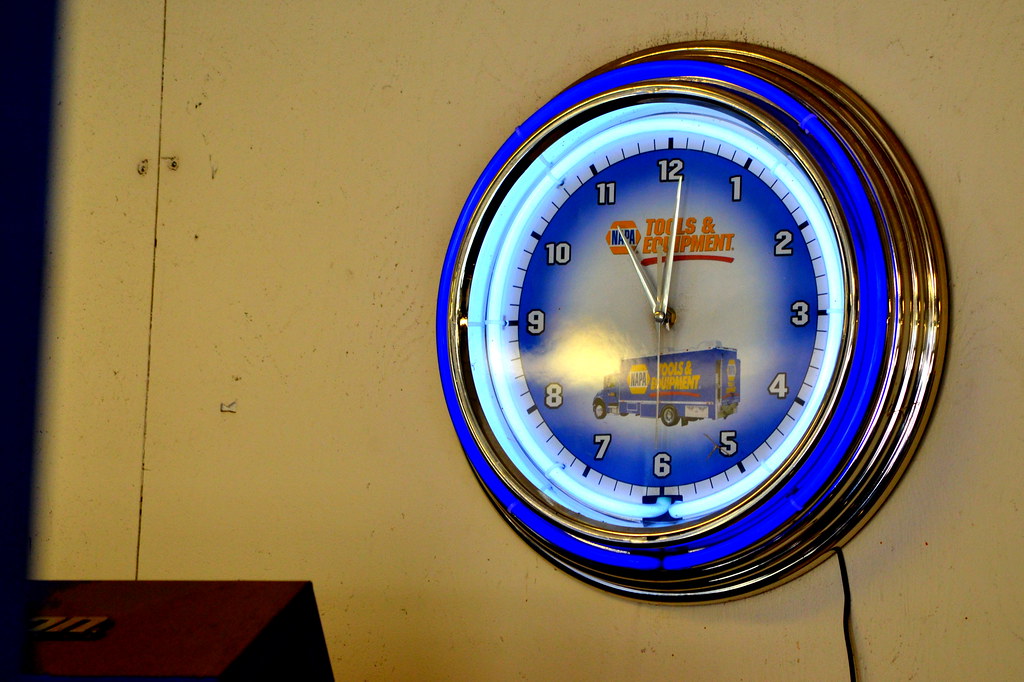 Clock with neon (Napa) Blood's Garage is a fullservice ga… Flickr