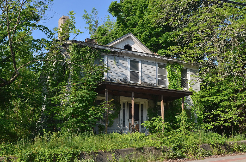 Bloomingburg House An abandoned house in Bloomingburgh, NY… Richard