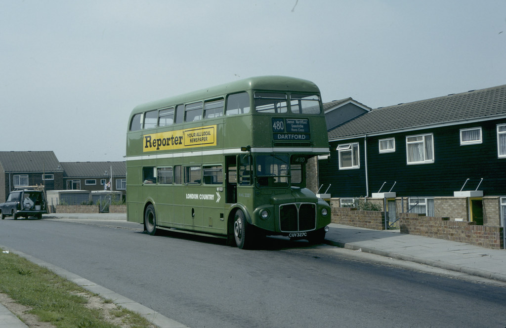 RML 2327 Valley Drive Gravesend 18679 Waiting at Valey D… Flickr