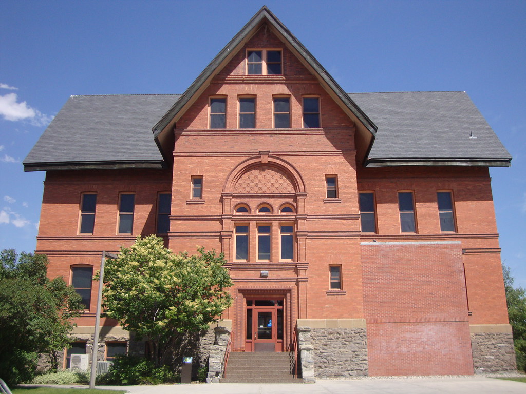Montana Hall of Montana State University (Bozeman, Montana… Flickr