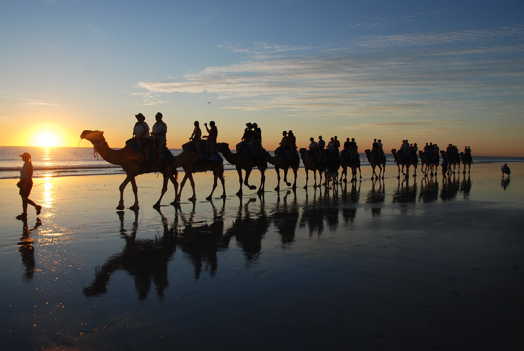 Cable beach sunset (reedit) Michel Coutty Flickr