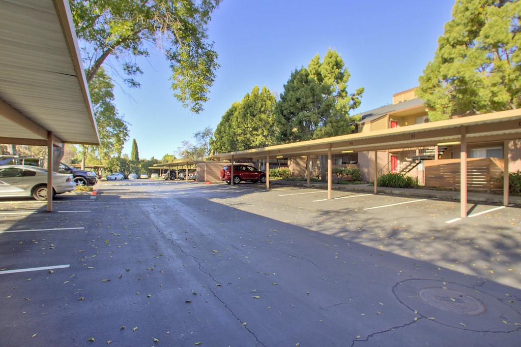 Covered Parking Covered Parking for Summerwood Apartments'… Flickr