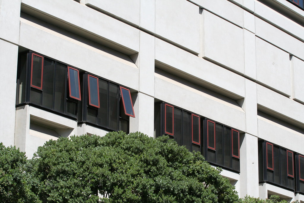 UC Hastings College of Law exterior closeup in daylight… Flickr
