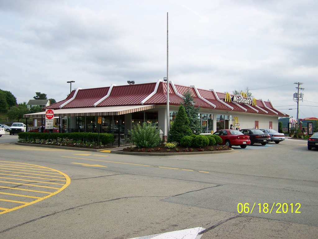 100_4339 575 Street,Uniontown, Pennsylvania ncokecan Flickr