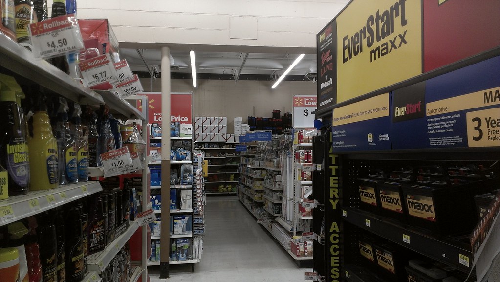 WalMart Baxter Springs, Kansas Hardware / Auto a photo on Flickriver