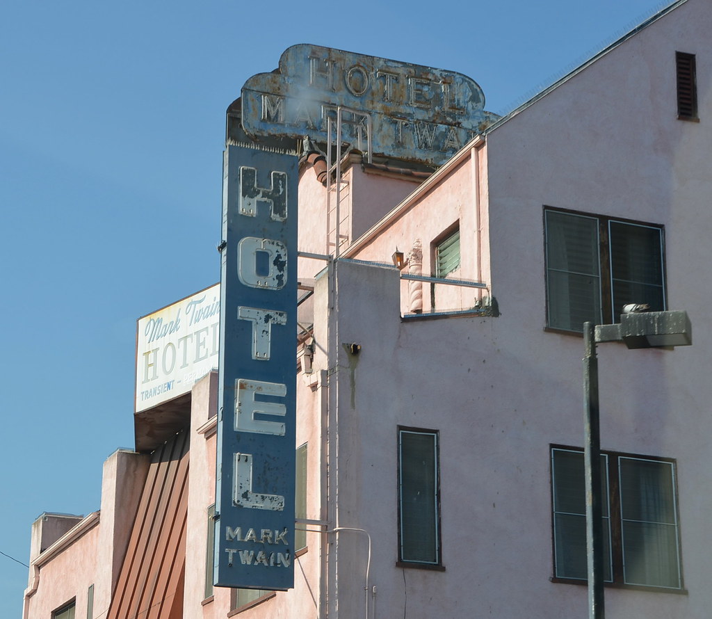 Hotel Mark Twain Hollywood, Los Angeles, CA Adam Fagen Flickr