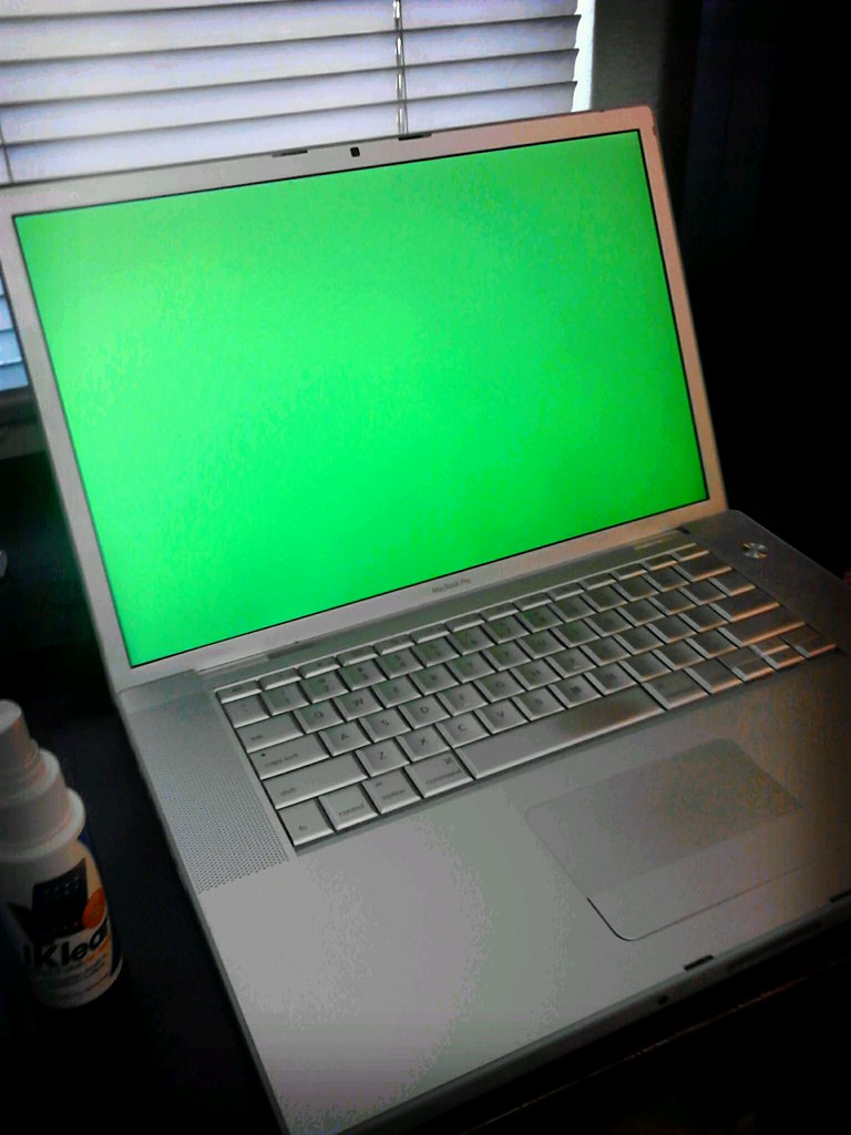 Mac's Green Screen of Death Macbook Pro, RIP MCalcara1 Flickr