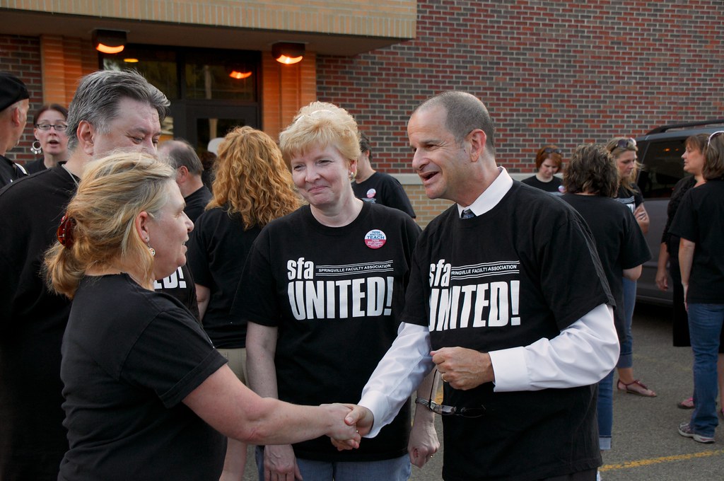 SFA54 Lee Cutler, right, NYSUT SecretaryTreasurer meets … Flickr