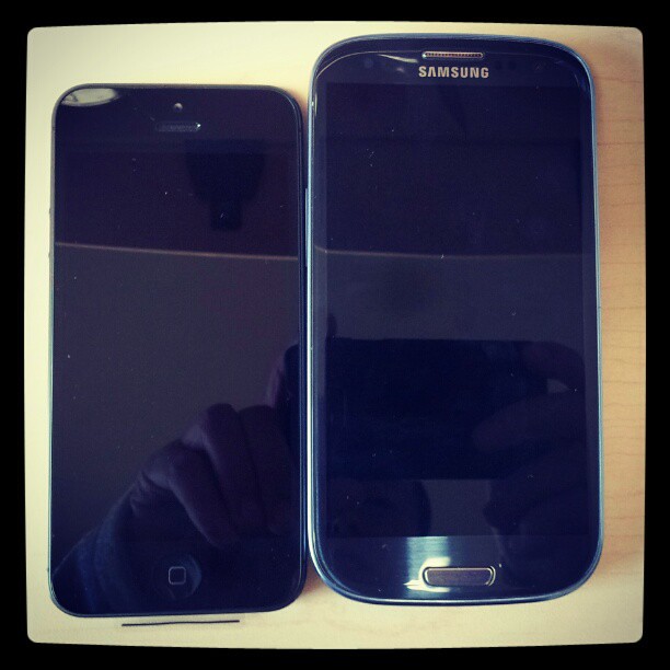 iPhone 5 or Samsung Galaxy S3? Which one should I get? Flickr