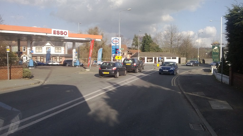 Wigan Road, Standish Mikey Flickr