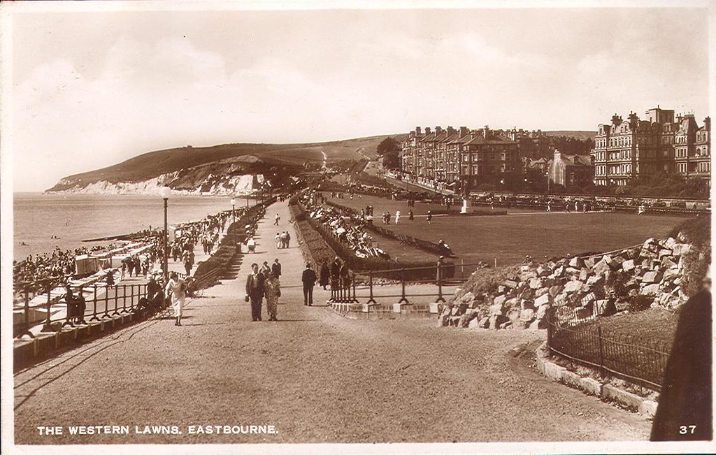 E00108 'The Western Lawns, Eastbourne' Used postcard add… Flickr