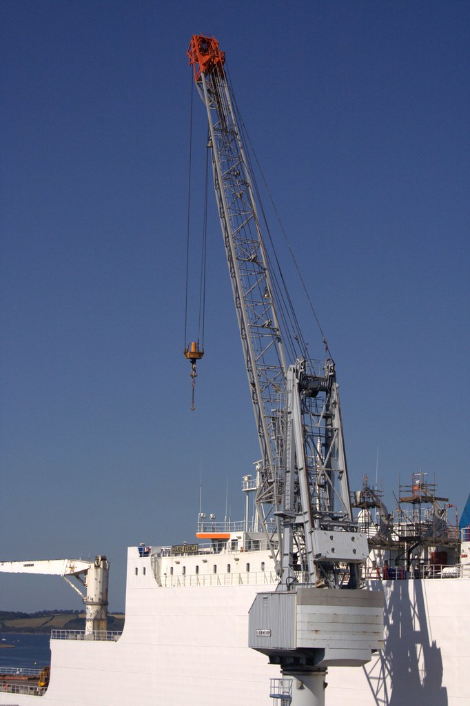 Shipyard Crane, Falmouth UK Shipyard crane in Falmouth Doc… Flickr