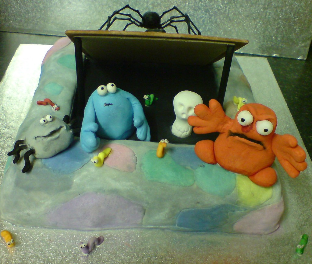 Trap Door cake All edible Trap Door cake Pip Sadler Flickr