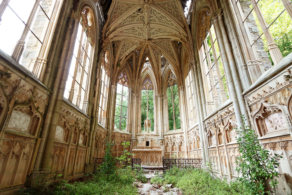 La chapelle de l'ange au violon © Urbex urban exploratio… Flickr