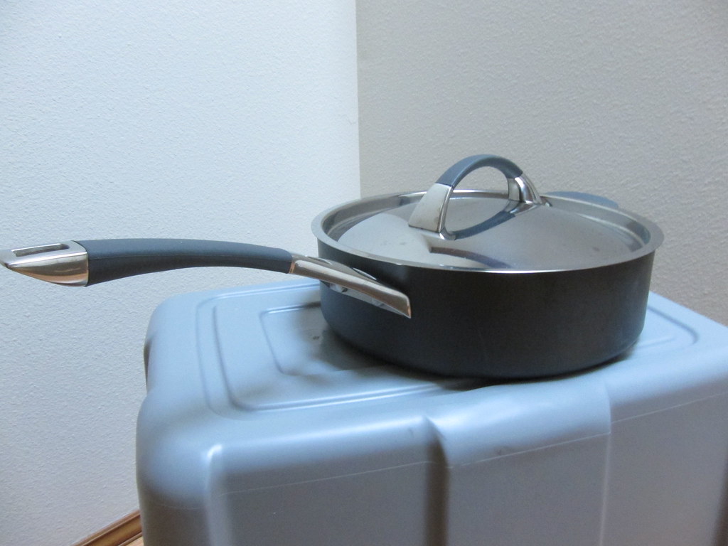 4 qt Kirkland nonstick hard anondized saute pan excellen… Flickr