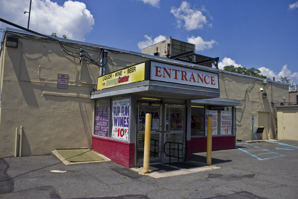 A&P Liquors/Former A&P Summit, NJ As is the case in Metuch… Flickr