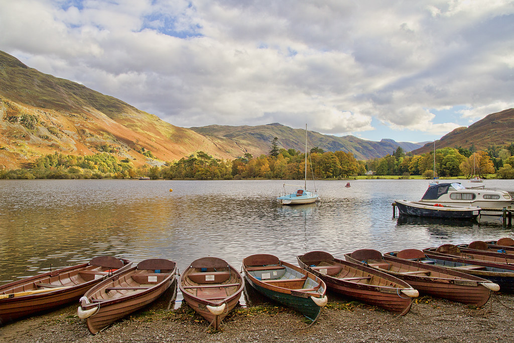 Boats In Ullswater 1 It's a great lake for all kinds of Bo… Flickr