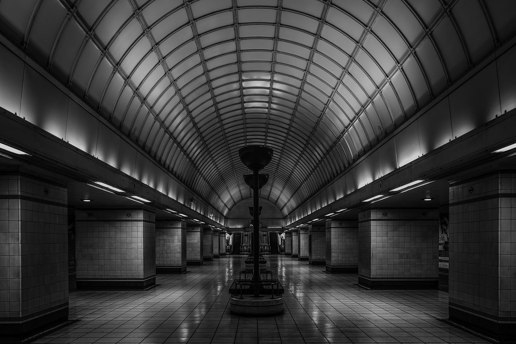 B&W of Gants Hill Tube Station B&W of Gants Hill Tube Stat… Flickr