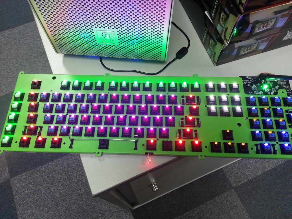 Razer blackwidow ultimate mod switch Send lemoncall