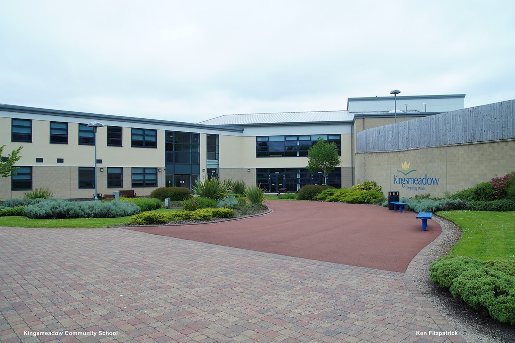Kingsmeadow Community School Market Lane, Dunston. Flickr