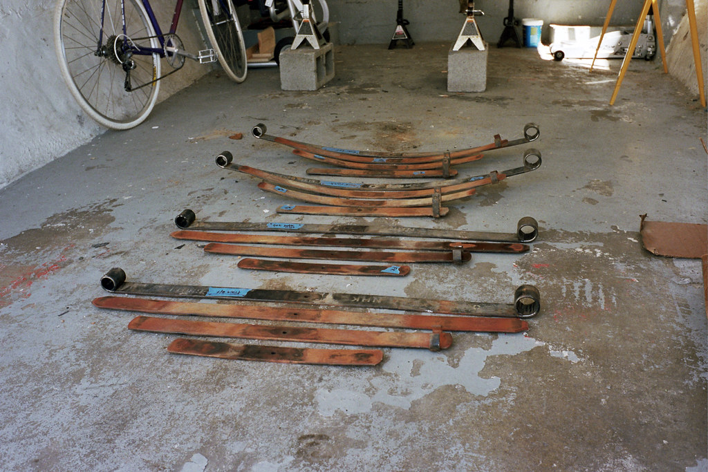 Leaf springs, ready to get media blasted and powder coated… Flickr