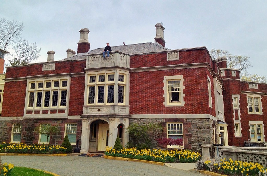 Hobart Manor Tomorrow I graduate from William Paterson Uni… Flickr