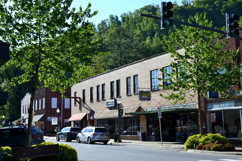 Downtown Sylva NC, Jackson County These are scenes of down… Flickr