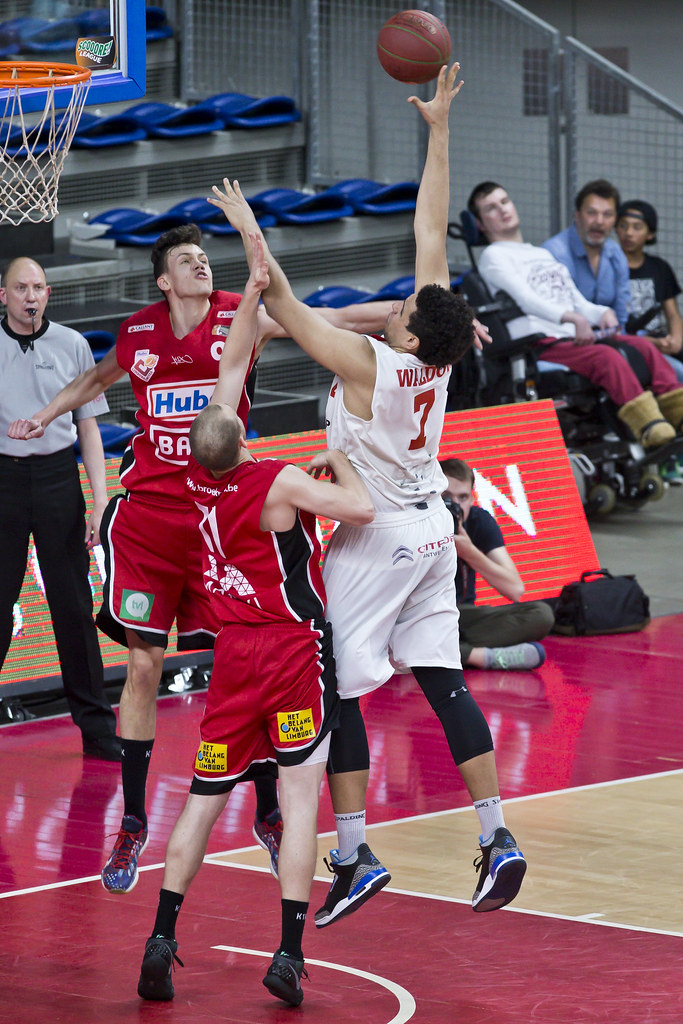 Basketbal / Port of Antwerp Giants HUBO Limburg United Flickr
