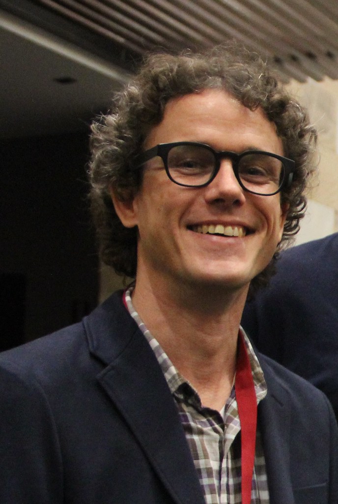 Ben Burton Ben at IOI VIP Drinks Event July 6 Photo Nicho… Flickr