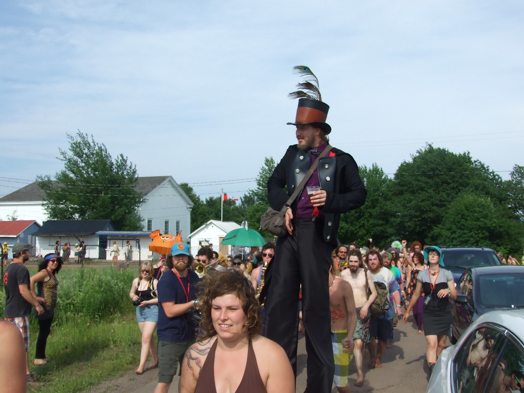 Feels good FollyFest Feels Good folly Fest Parade! Sarina Wilson