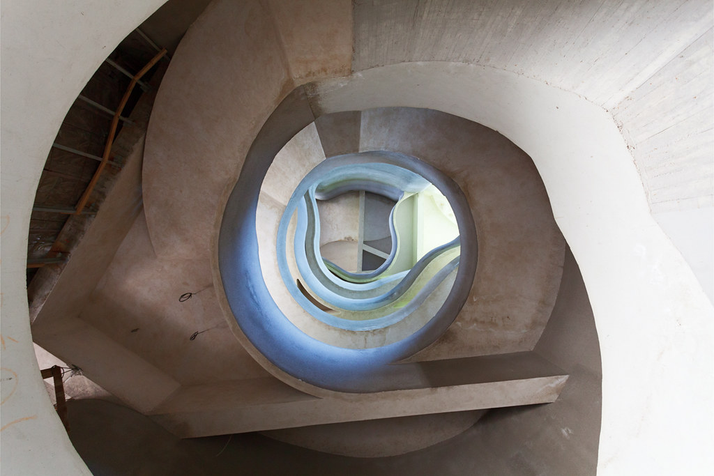 Twisting Petrova Gora Escalier central de l'hôpital de Pe… Flickr