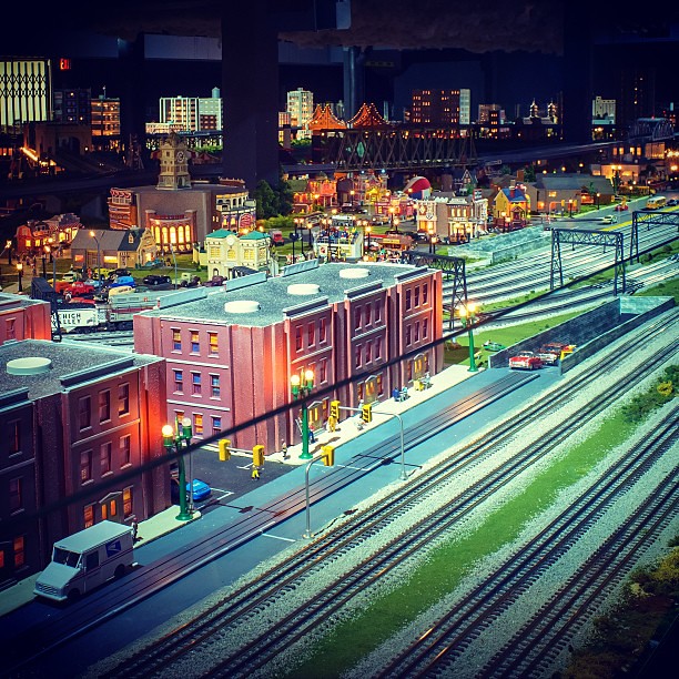 The Model Train Exhibit at Merchants Square Mall in allen… Flickr