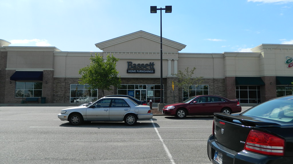 Bassett Furniture Bassett Furniture (15,001 square feet) 1… Flickr
