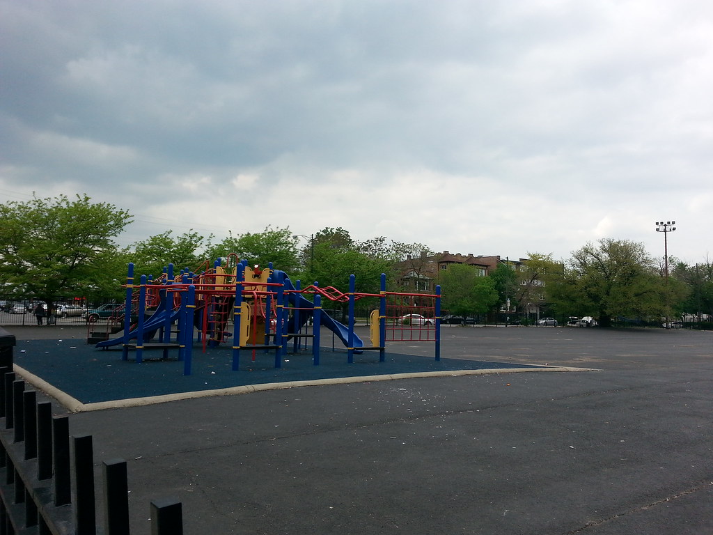 Emmet School Playground in Emmet's parking lot. Emmet Scho… Flickr