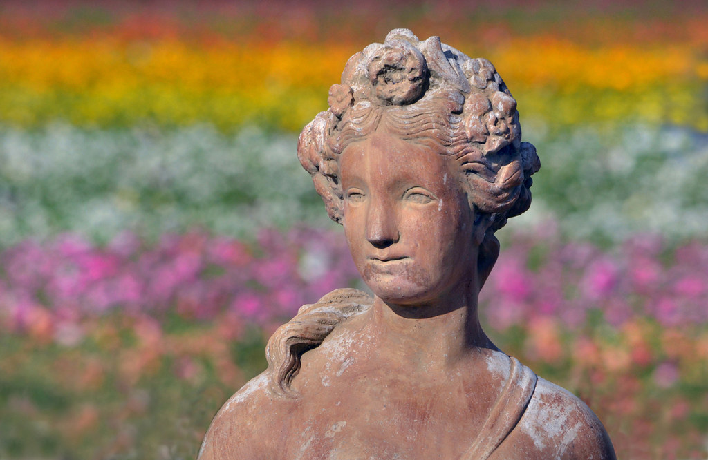 Statuesque A weathered statue keeps watch at the Carlsbad … Flickr