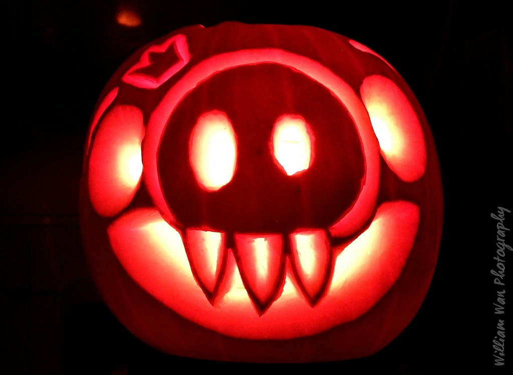 Bad Piggies Halloween Jack O'Lantern 2013 1st try at makin… Flickr