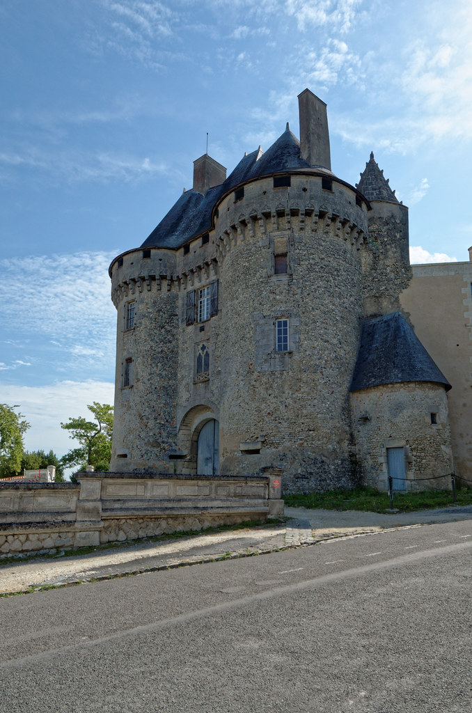 Château de BarbézieuxSaint Hilaire Charente Vaxjo Flickr