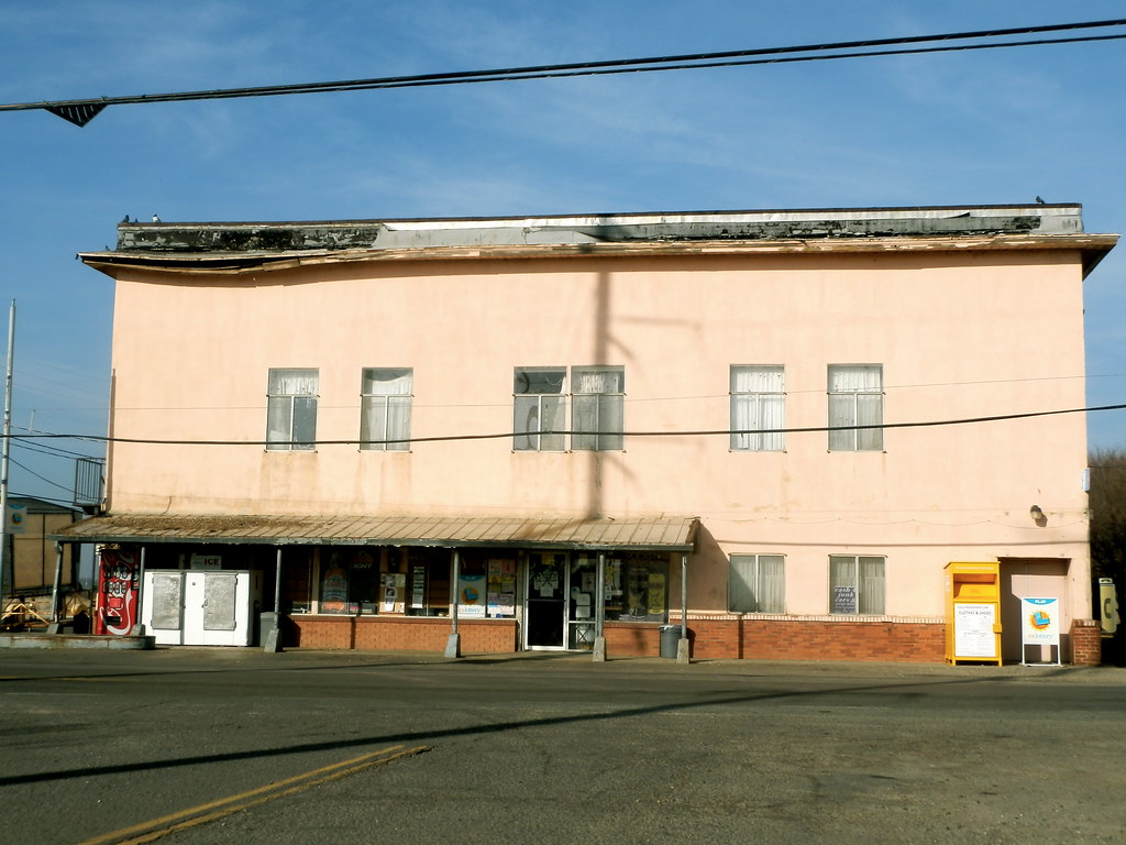 East Nicolaus Market East Nicolaus, Calif. Mitch Flickr