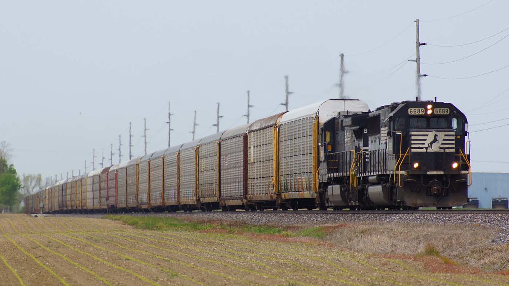NS 289 at Ossian Indiana NS 289 heads south at Ossian Indi… Flickr