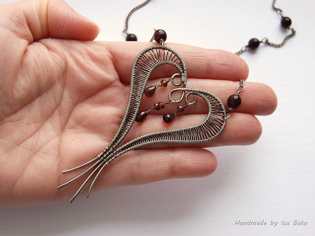 Heart necklace in Silver Filled wire with Flickr