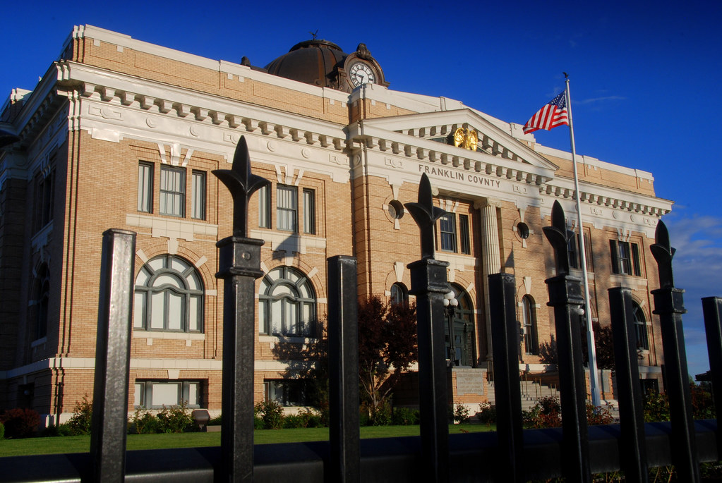 Franklin County Courthouse sunrise, Pasco, Washington Flickr