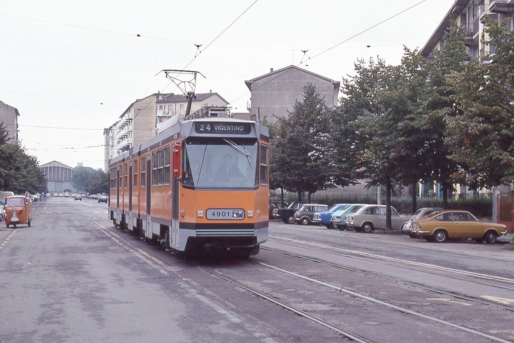 Trams de Milan (Italie) Photo.Trams aux Fils. (Interdictio… Flickr