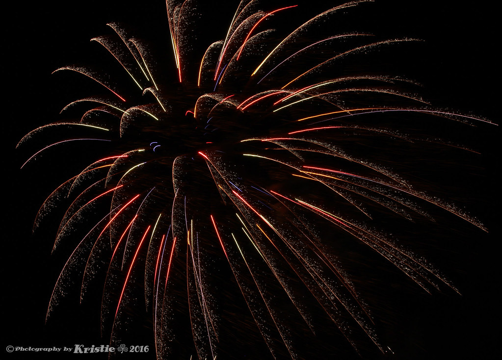 Fireworks Slow Shutter July 4th Fireworks in La Crosse WI … Flickr