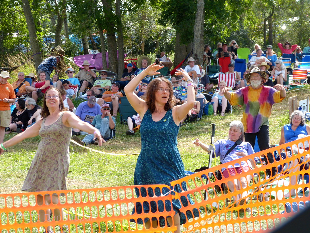 p2010028_v1 Falcon Ridge Folk Festival; Hillsdale, NY; Aug… Flickr