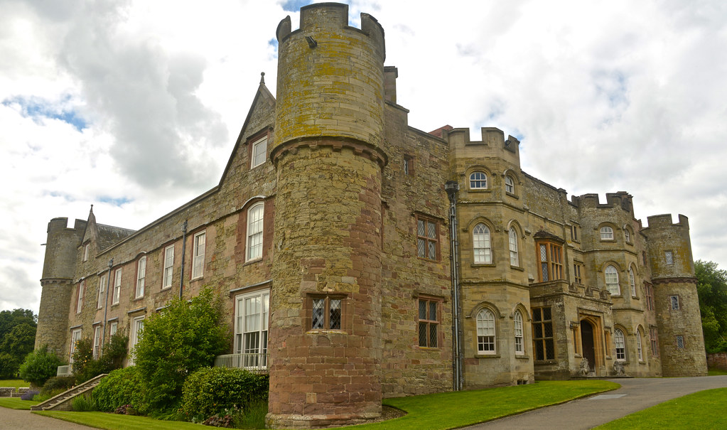 CROFT CASTLE Croft Castle and the church and garden are lo… Flickr
