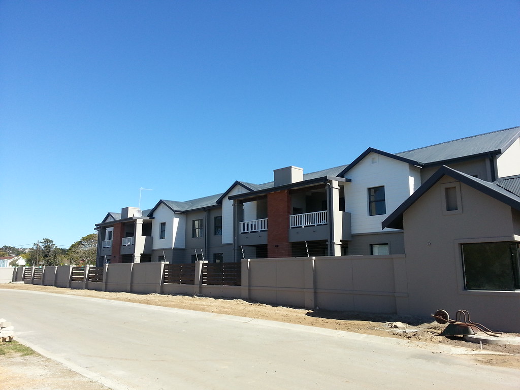 Pine Creek Village back facade complete Capeco SA Flickr