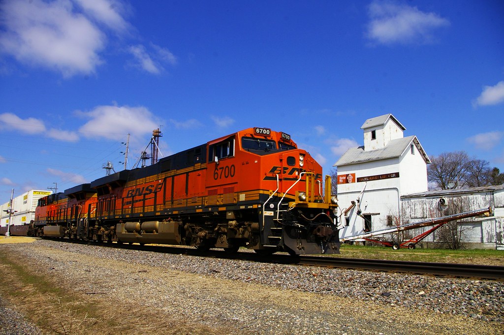Sunny skys at Hazelhurst IL On our way to Chadwick, I told… Flickr