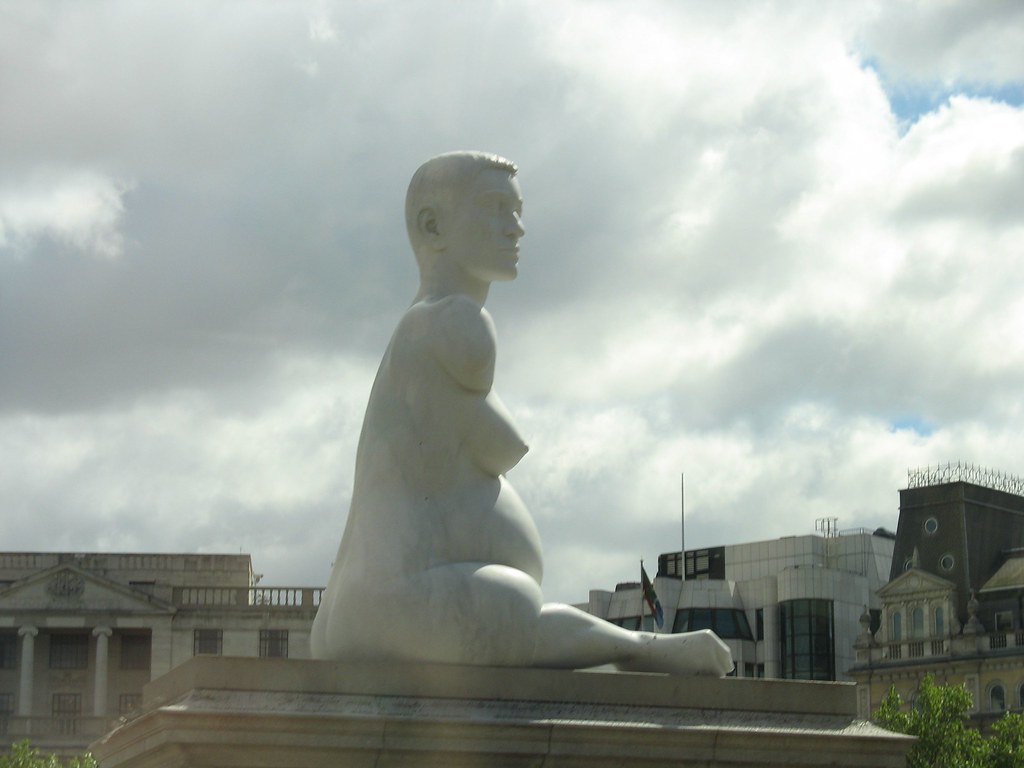 Sculpture of Alison Lapper Pregnant, Fourth Plinth, Trafal… Flickr